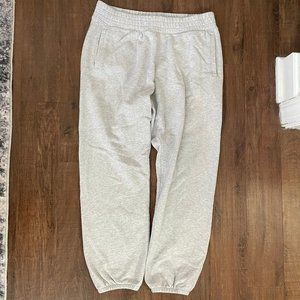Offline by Aerie Sweatpants Elastic Waist Pockets Size: Large  Color: Grey